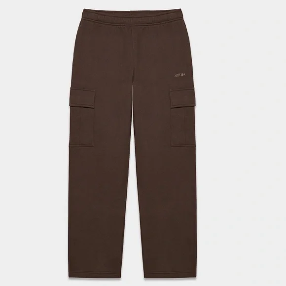 NWT’S ARITZIA SWEATFLEECE MEGA CARGO JOGGERS! - Picture 3 of 5